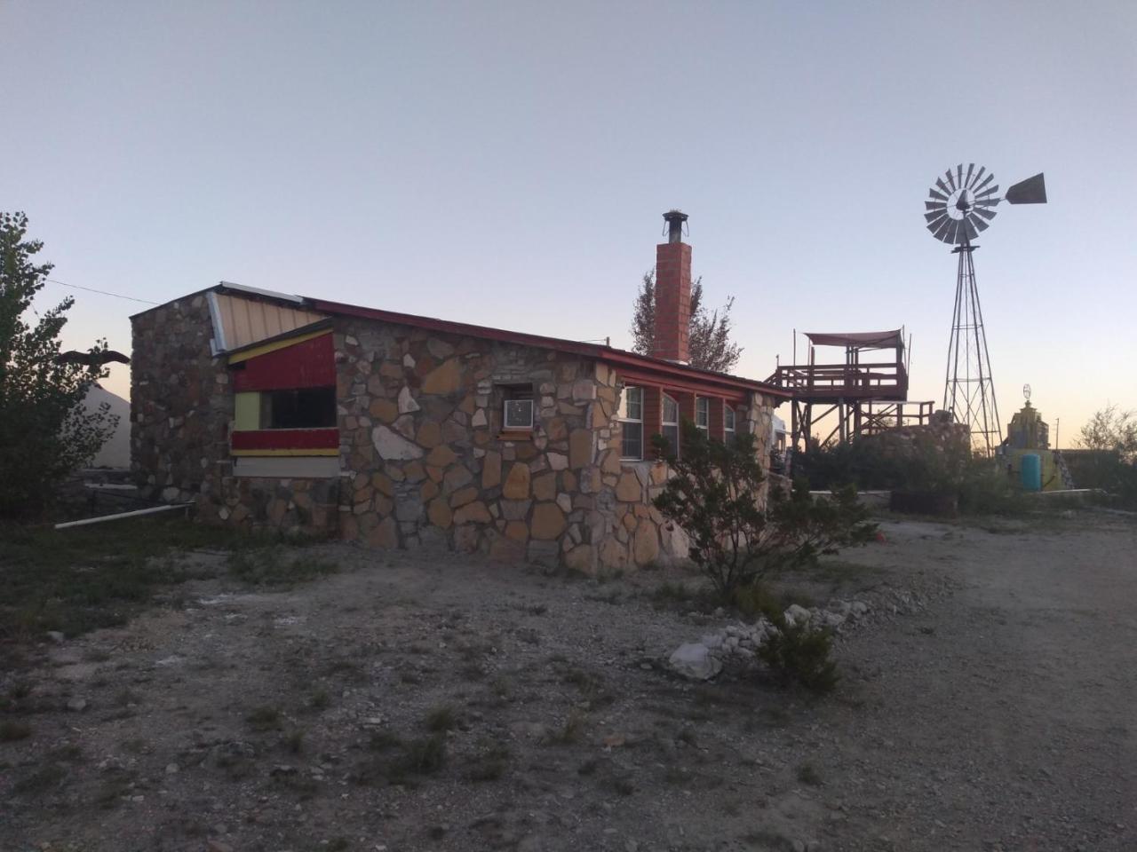 La Loma Del Chivo Llc Stone Cottage Alternative Building มาราธอน ภายนอก รูปภาพ